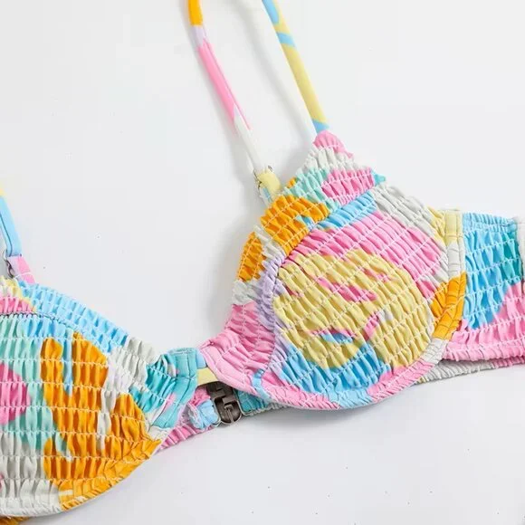 Colourful Bikini - Picture 3 of 10